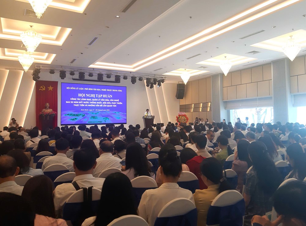 Hội nghị tập huấn về “Công tác lãnh đạo, quản lý, hoạt động văn hóa, văn nghệ” - ảnh 1