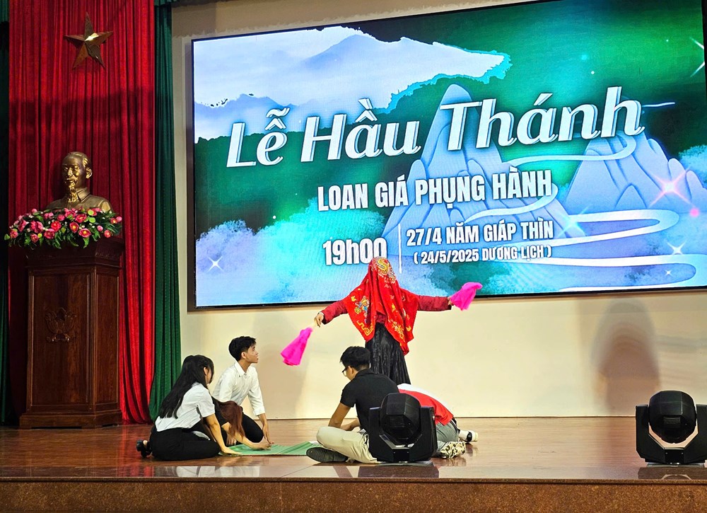 Thanh niên tìm hiểu về công tác gia đình - ảnh 4