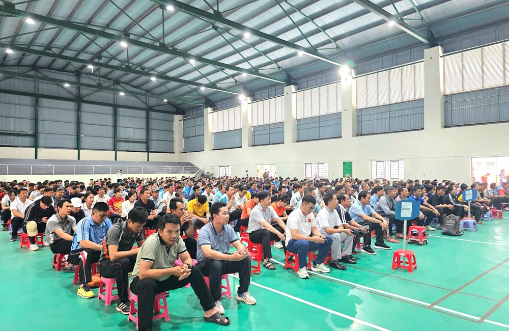 Gần 1.000 giáo viên tập huấn võ cổ truyền - ảnh 1