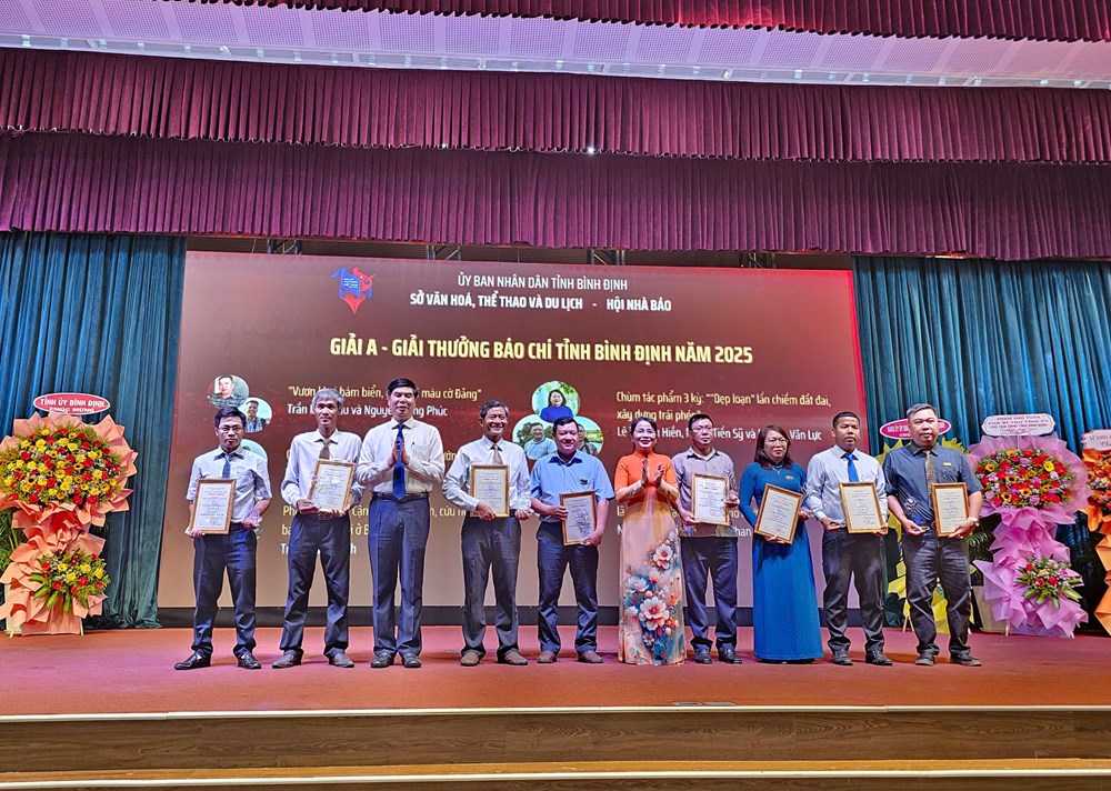 Bình Định kỷ niệm 100 năm Ngày Báo chí cách mạng Việt Nam - ảnh 4