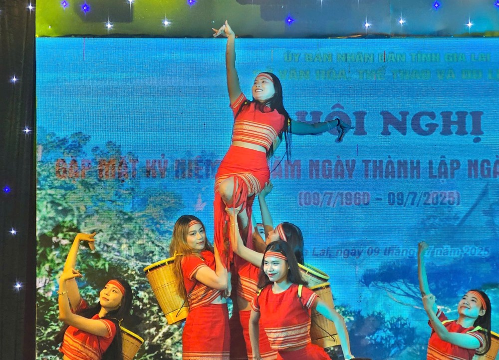 Du lịch là một trong 5 trụ cột tăng trưởng của Gia Lai - ảnh 3