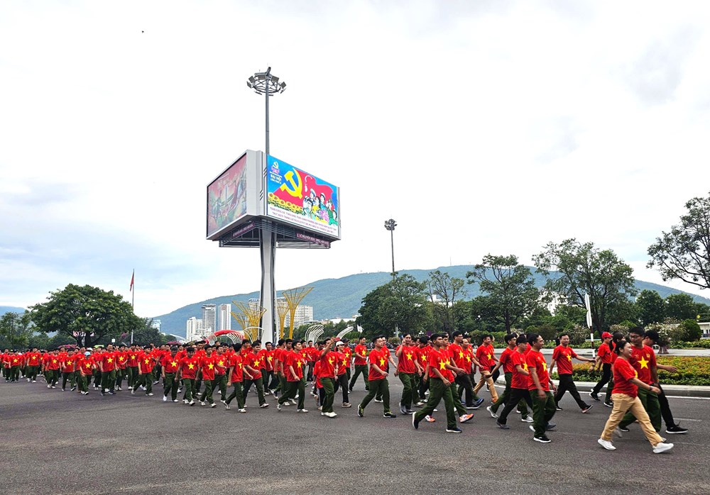 Hơn 45.000 người đi bộ hưởng ứng thông điệp “Một tỷ bước chân tiến vào kỷ nguyên mới” - ảnh 4