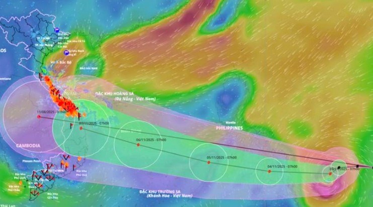 Gia Lai: Ứng phó bão Kalmaegi là nhiệm vụ chính trị hàng đầu trong thời điểm hiện tại - ảnh 3