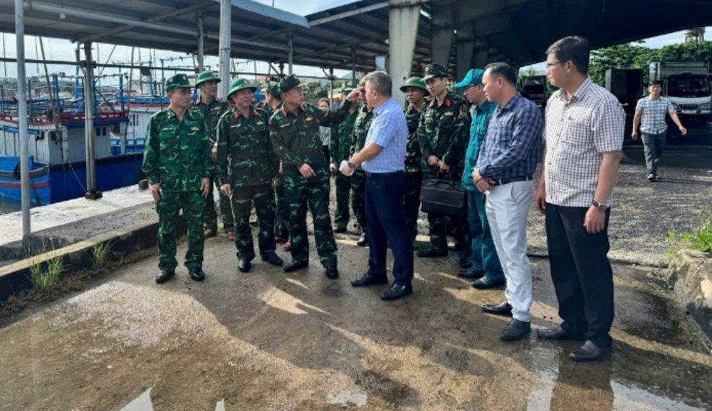 Ứng phó bão Kalmaegi, Đắk Lắk cấm các tàu thuyền ra khơi đánh bắt - ảnh 1