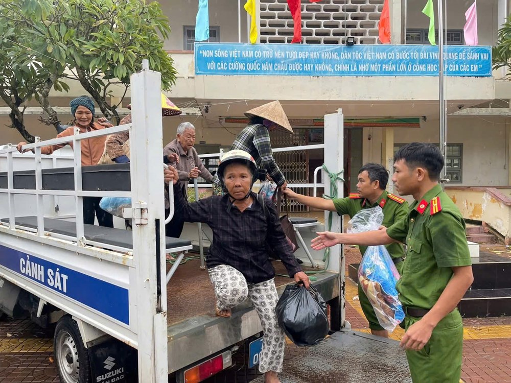 Trước giờ “G” bão số 13 đổ bộ vào Gia Lai - ảnh 7