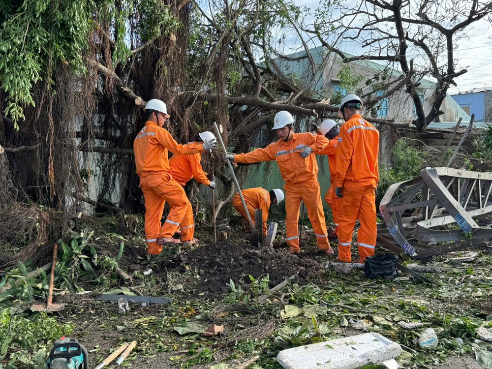 Gia Lai sẽ hỗ trợ 60 triệu đồng cho mỗi nhà bị sập do bão số 13 - ảnh 5