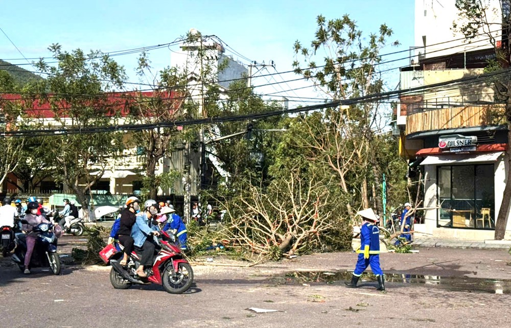 Gia Lai sẽ hỗ trợ 60 triệu đồng cho mỗi nhà bị sập do bão số 13 - ảnh 6