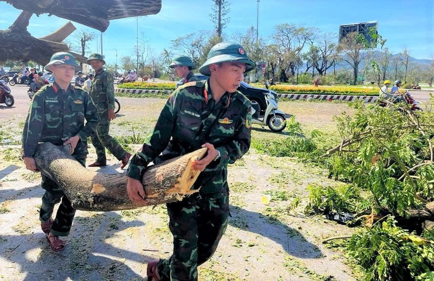 Chủ tịch tỉnh Gia Lai viết tâm thư kêu gọi chung tay nỗ lực khắc phục hậu quả bão số 13 - ảnh 5