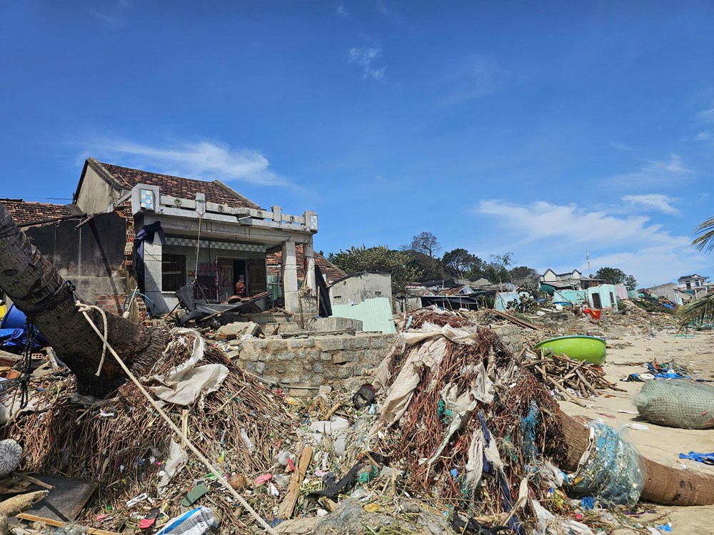 Chủ tịch tỉnh Gia Lai viết tâm thư kêu gọi chung tay nỗ lực khắc phục hậu quả bão số 13 - ảnh 7