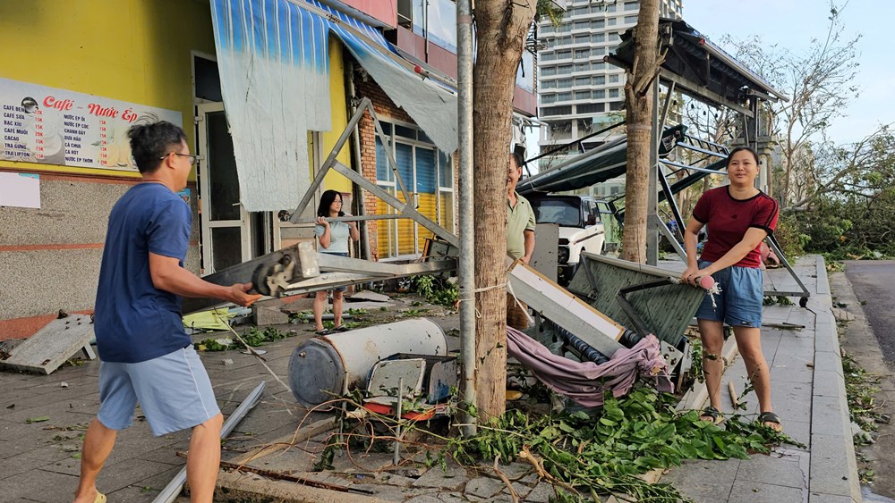 Chủ tịch tỉnh Gia Lai viết tâm thư kêu gọi chung tay nỗ lực khắc phục hậu quả bão số 13 - ảnh 8