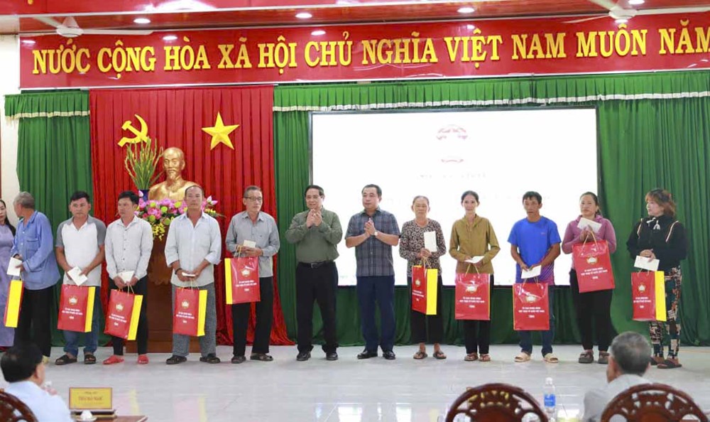 Thủ tướng Phạm Minh Chính dự Ngày hội Đại đoàn kết dân tộc tại Gia Lai - ảnh 2