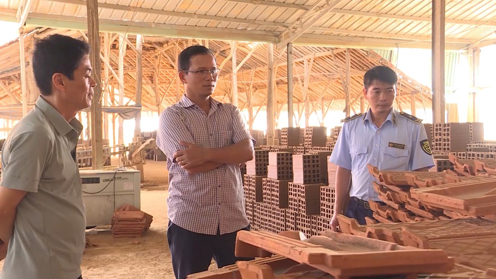 Bình ổn giá vật liệu xây dựng tại Gia Lai sau bão số 13 - ảnh 3