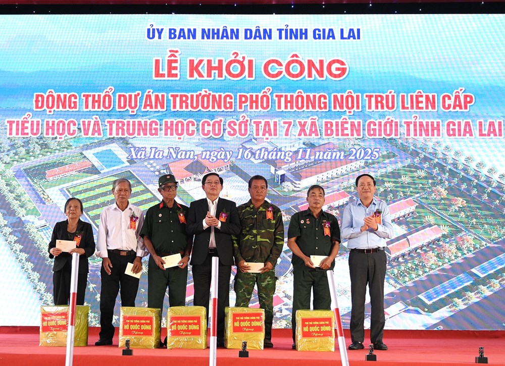 Phó Thủ tướng Hồ Quốc Dũng: Xây dựng trường học biên giới là điểm tựa tinh thần, biểu tượng văn hóa - ảnh 6