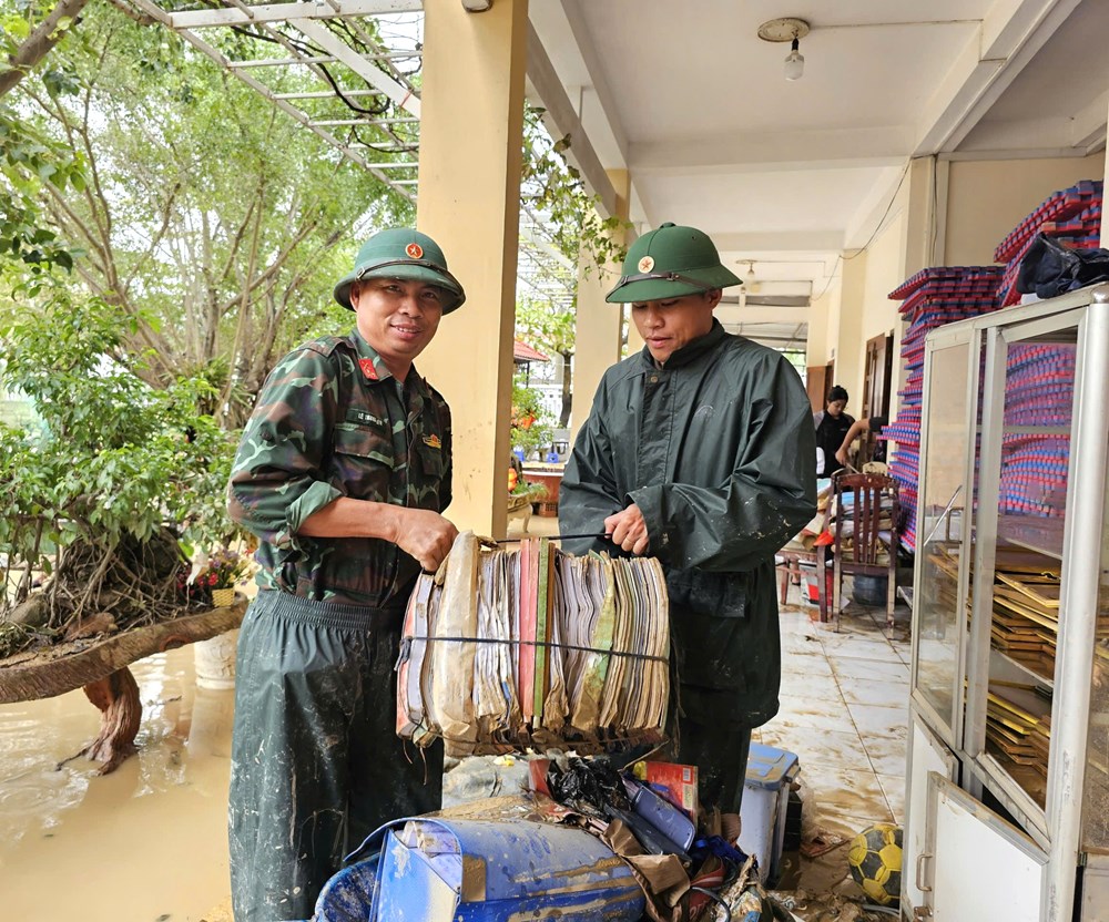 Các lực lượng nhanh chóng giúp Gia Lai khắc phục hậu quả sau trận lũ lịch sử - ảnh 3