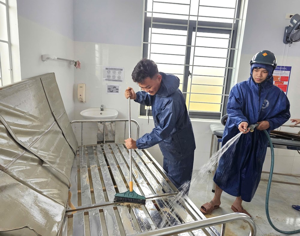 Các lực lượng nhanh chóng giúp Gia Lai khắc phục hậu quả sau trận lũ lịch sử - ảnh 7