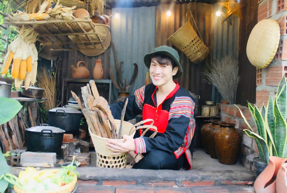 Những sứ giả trẻ quảng bá văn hóa đại ngàn Tây Nguyên - ảnh 2