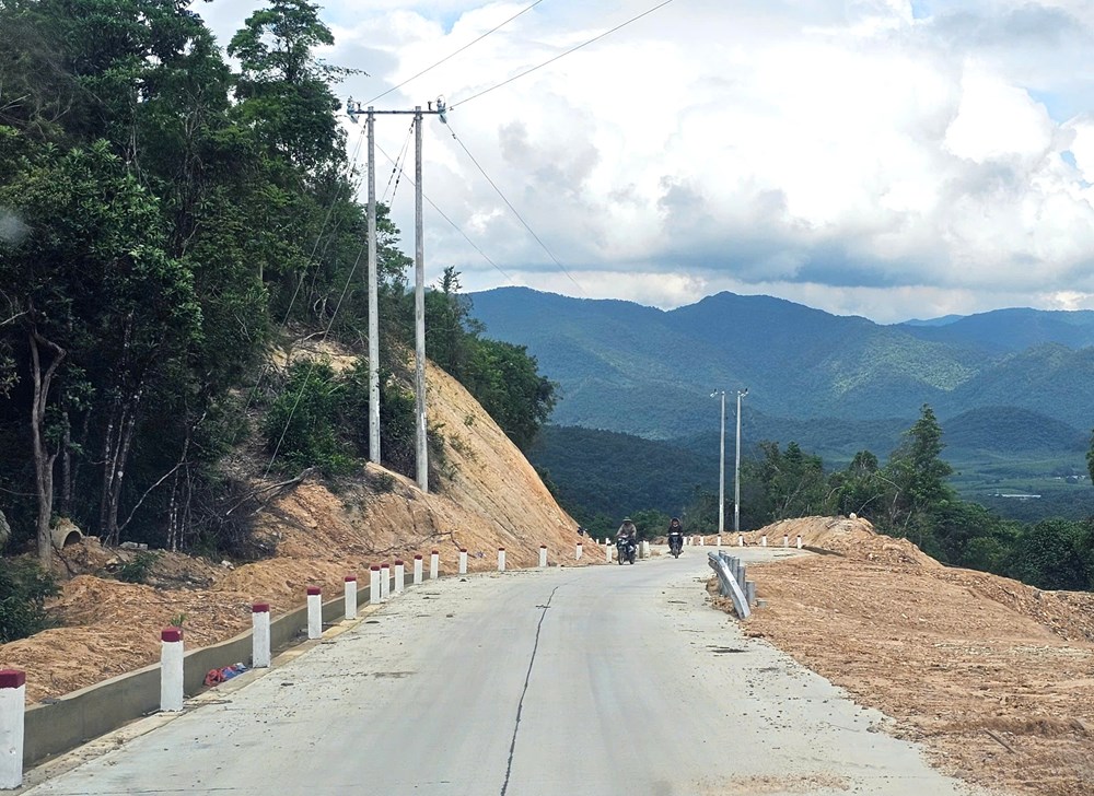 Thắp sáng những lớp học vùng sâu Canh Tiến - ảnh 5