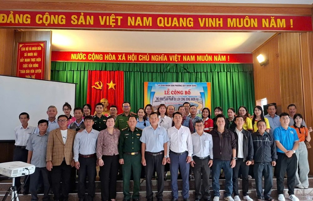Làng chài ở bán đảo Phương Mai “trình làng” sản phẩm hút khách du lịch - ảnh 1