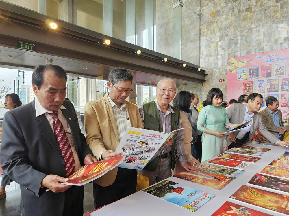 Trưng bày 300 ấn phẩm trong Hội Báo Xuân tỉnh Gia Lai - ảnh 3