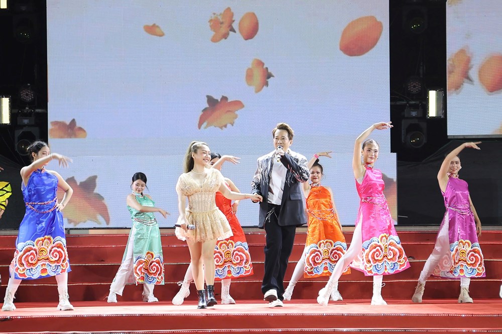 Gia Lai rộn ràng đón Xuân Bính Ngọ với chương trình nghệ thuật đặc sắc - ảnh 2