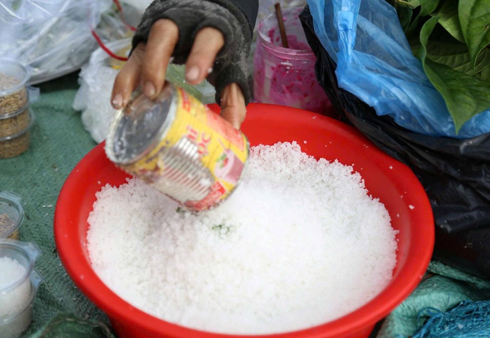 Du xuân, rước lộc đầu năm ở phiên chợ độc nhất của Việt Nam - ảnh 3