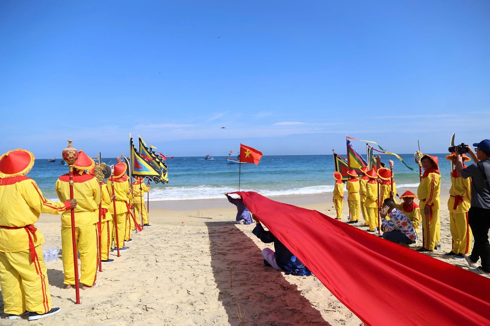 Lễ hội cầu ngư Vạn đầm Xương Lý, tái hiện nhiều nghi thức đặc sắc - ảnh 1