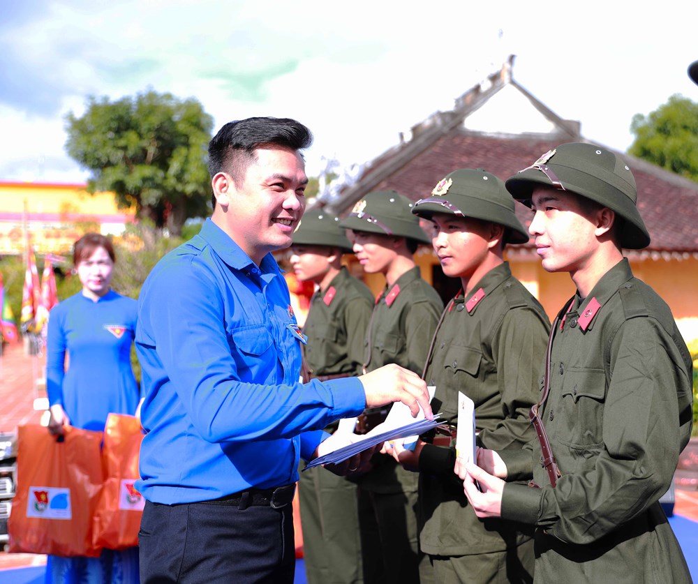 Ra quân Tháng Thanh niên: Tuổi trẻ Gia Lai đặt mục tiêu triển khai hiệu quả 10 chỉ tiêu - ảnh 3