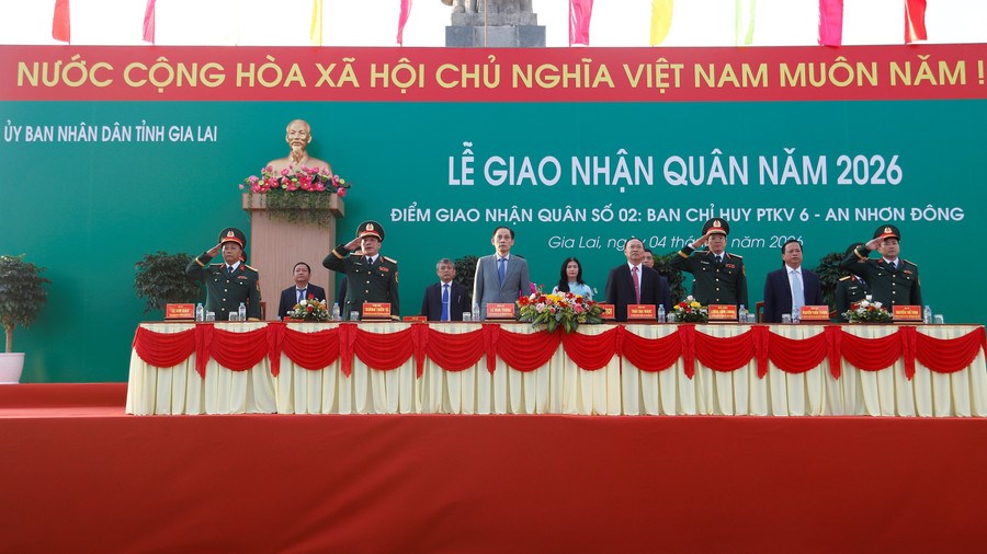 Gần 5.700 thanh niên ưu tú tỉnh Gia Lai đồng loạt lên đường nhập ngũ - ảnh 1