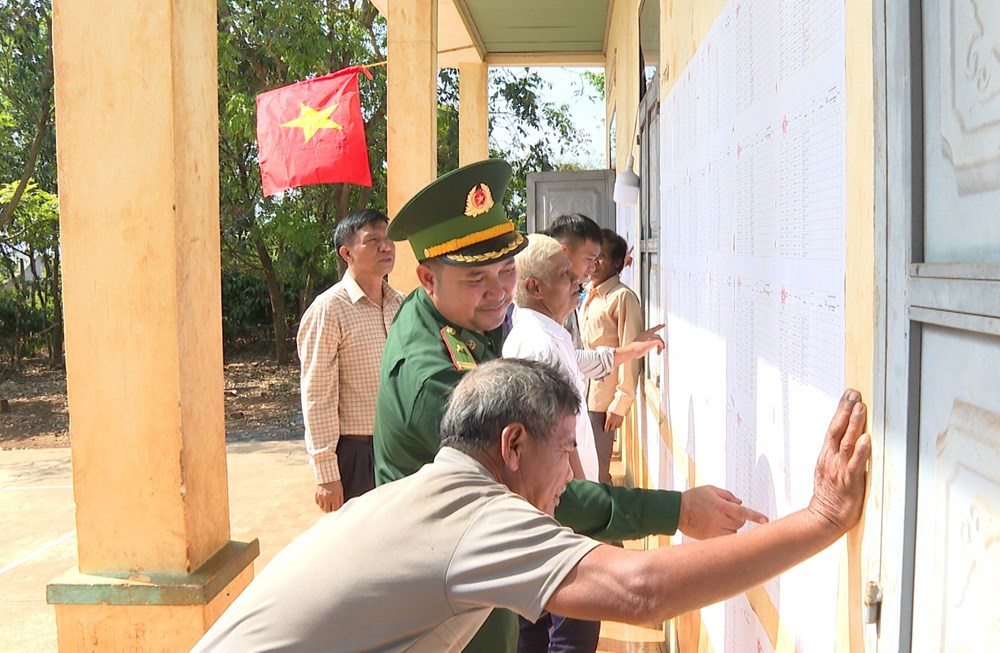 Niềm tin nơi vùng biên trước “Ngày hội non sông” - ảnh 1