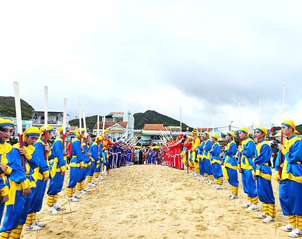 Sau sáp nhập, Lễ hội Cầu ngư ngư vạn chài ở Nhơn Hải được đề cử ghi danh di sản - ảnh 1