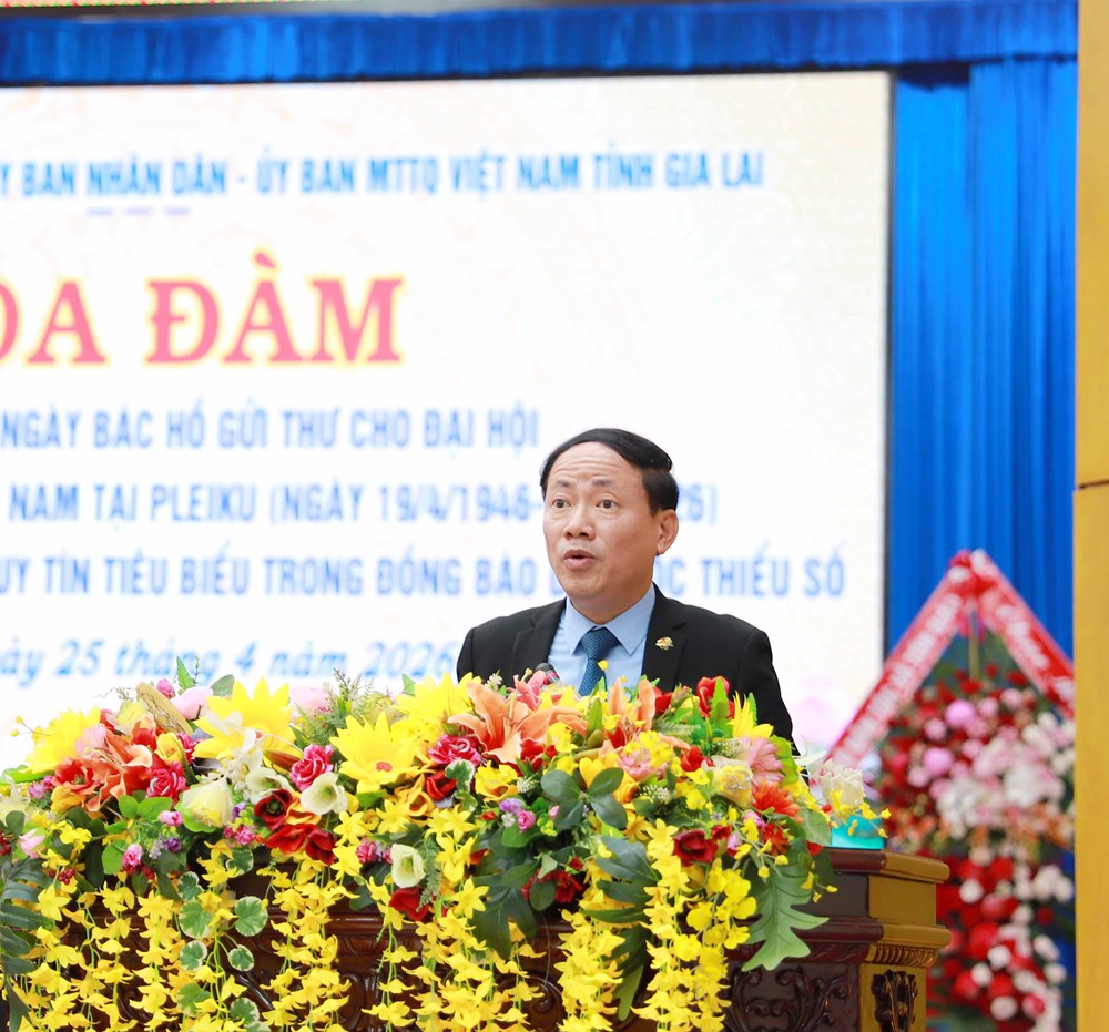 Gia Lai tôn vinh người có uy tín, tiêu biểu trong đồng bào dân tộc thiểu số - ảnh 2