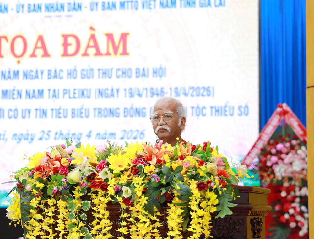 Gia Lai tôn vinh người có uy tín, tiêu biểu trong đồng bào dân tộc thiểu số - ảnh 3