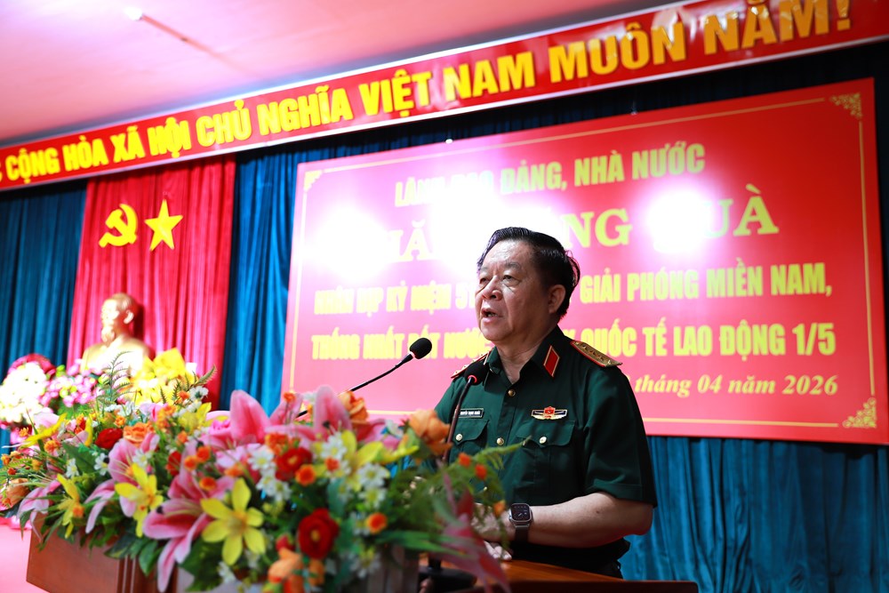 Chủ nhiệm Tổng cục Chính trị thăm, tặng quà gia đình chính sách tại Gia Lai - ảnh 3