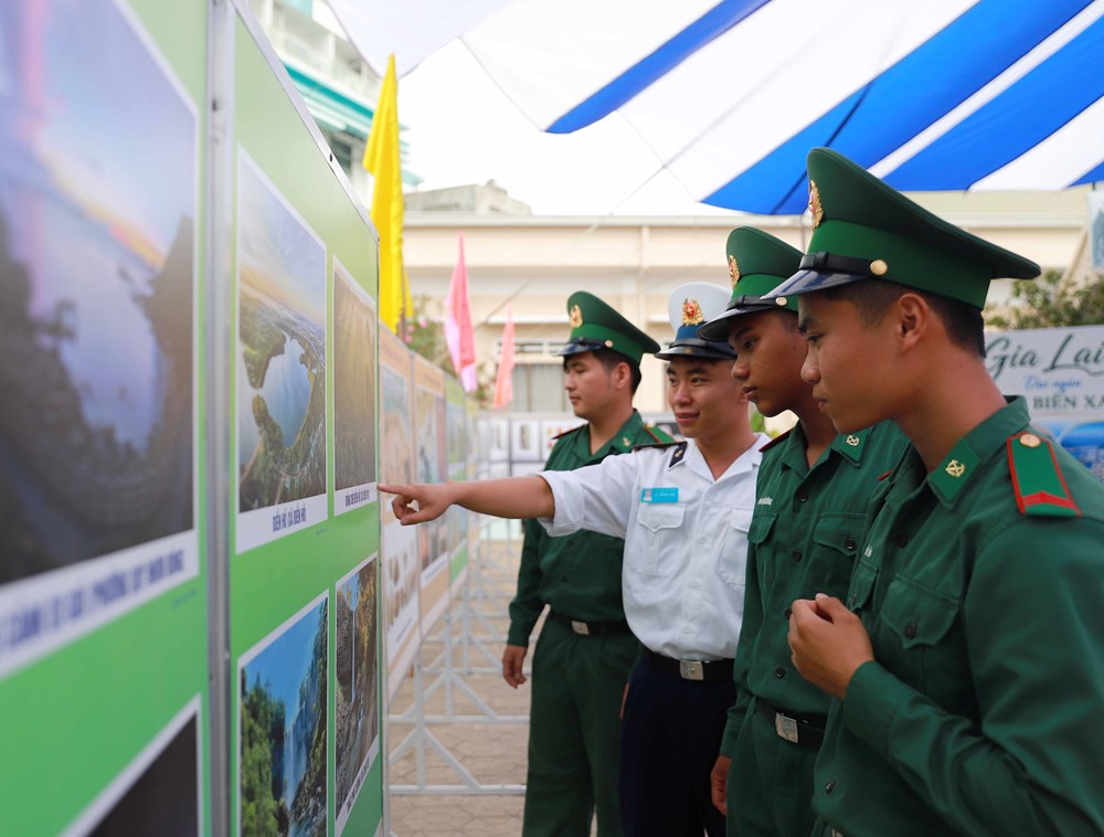 Trưng bày gần 150 ảnh, giới thiệu vẻ đẹp đa dạng của vùng đất Gia Lai - ảnh 4