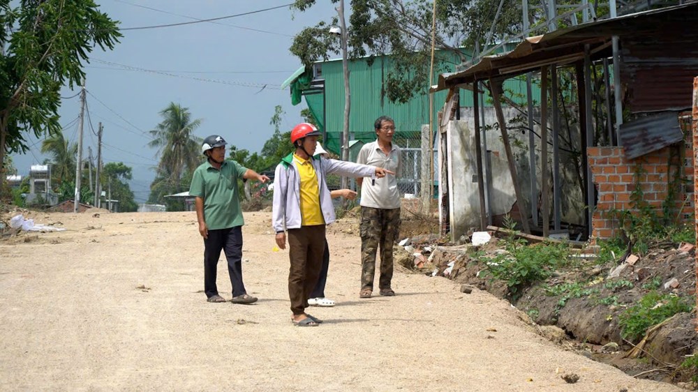 Gia Lai: Người dân Chư A Thai đồng lòng hiến đất mở đường, xây dựng nông thôn mới - ảnh 3