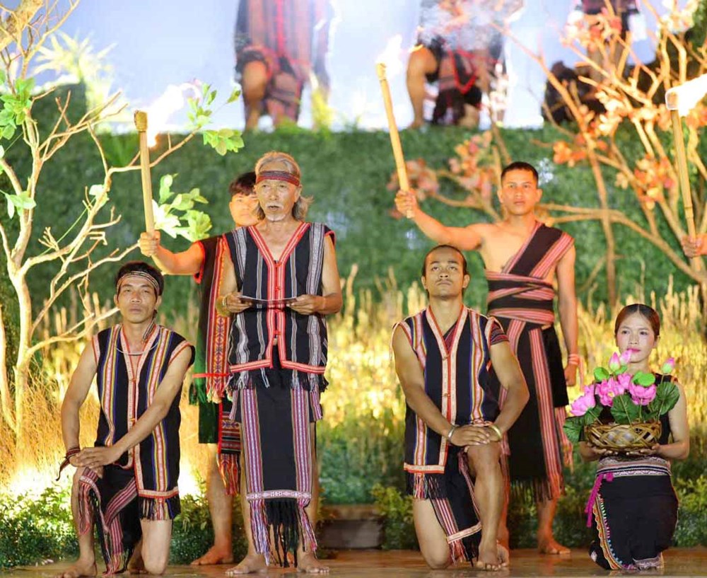 Tư tưởng Hồ Chí Minh: “Sợ chỉ đỏ” gắn kết các dân tộc Tây Nguyên - ảnh 2
