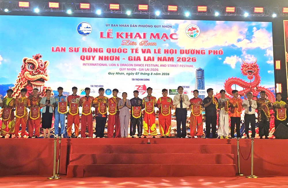 34 đoàn tham gia Liên hoan Lân, Sư, Rồng quốc tế Quy Nhơn - ảnh 1