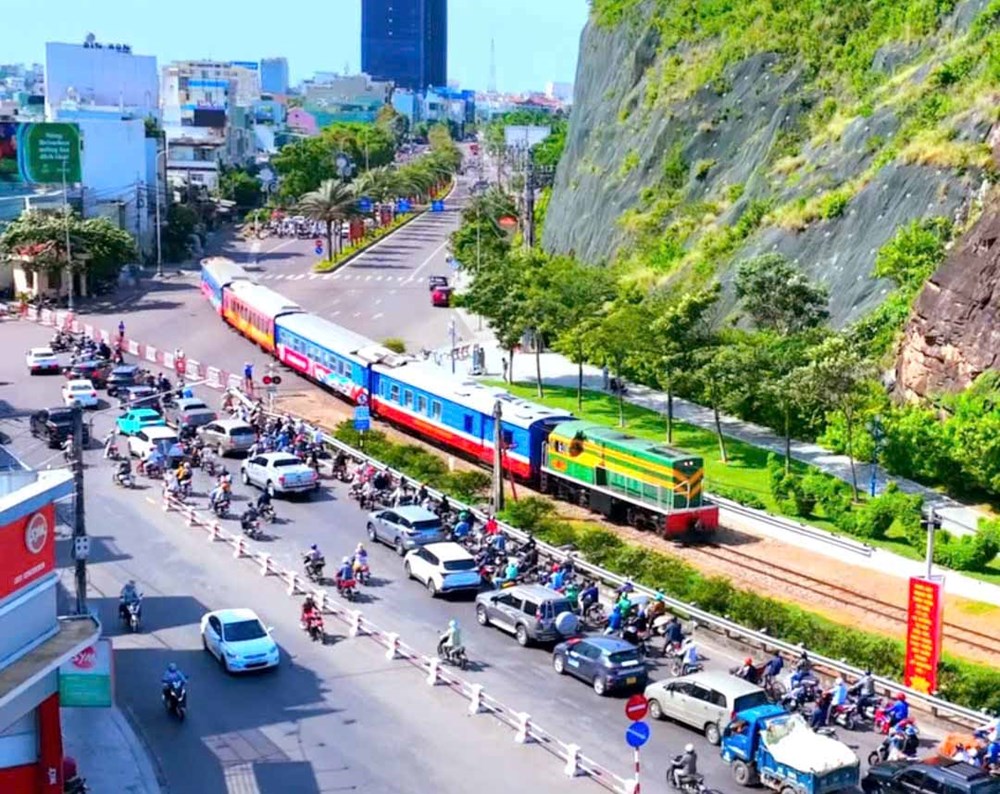 Gia Lai tạo hai “cực tăng trưởng” biển - cao nguyên - ảnh 1