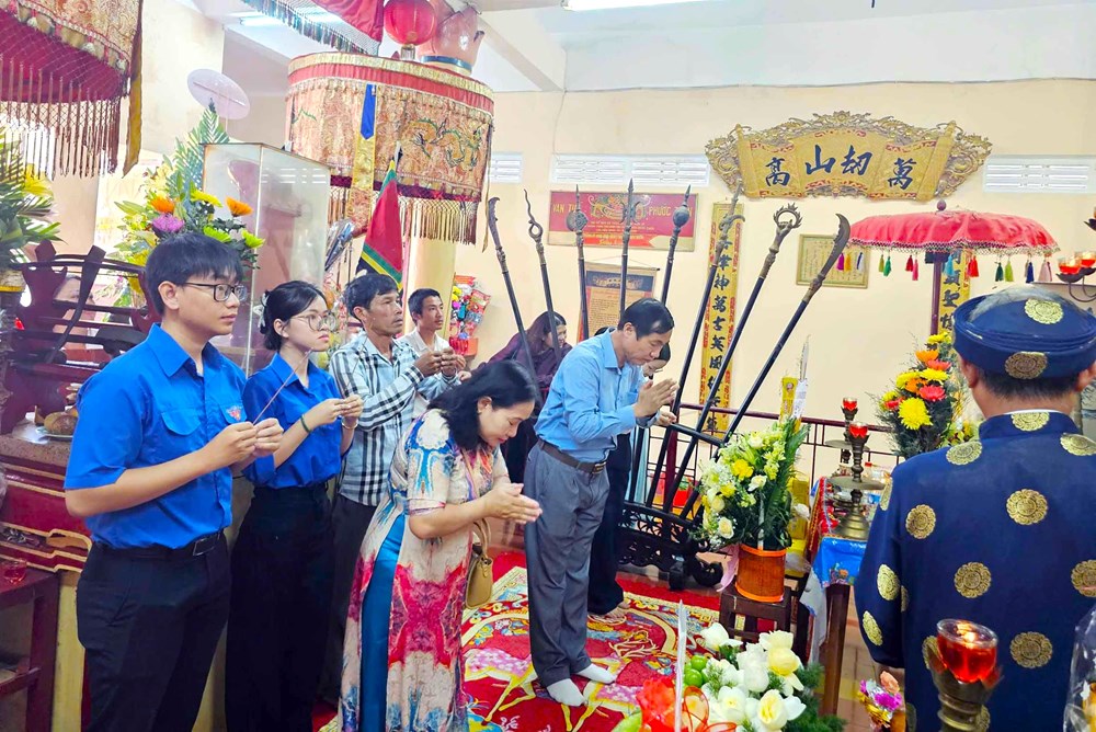 Gia Lai tưởng niệm 726 năm ngày huý kỵ anh hùng dân tộc Trần Hưng Đạo  - ảnh 3