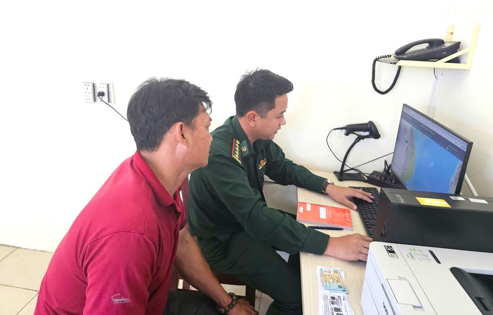 Gia Lai gỡ “thẻ vàng” EC: Siết quản lý, ngư dân chủ động vươn khơi chống IUU - ảnh 1