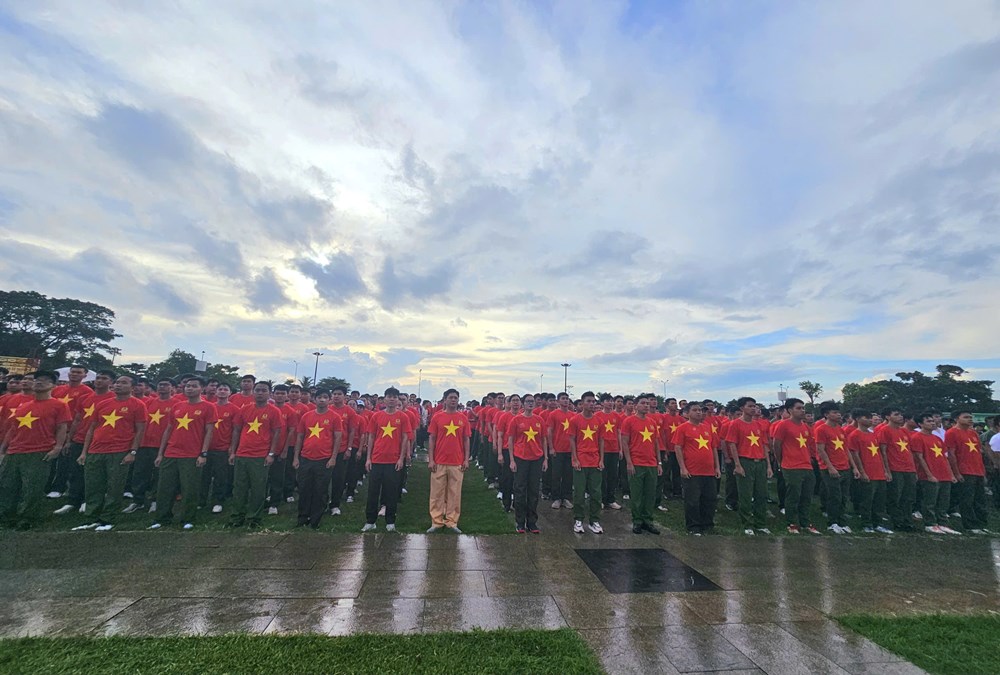 Gia Lai: Gần 3.000 người tham gia chạy bộ hưởng ứng vì một Việt Nam khỏe mạnh, phồn vinh - ảnh 1