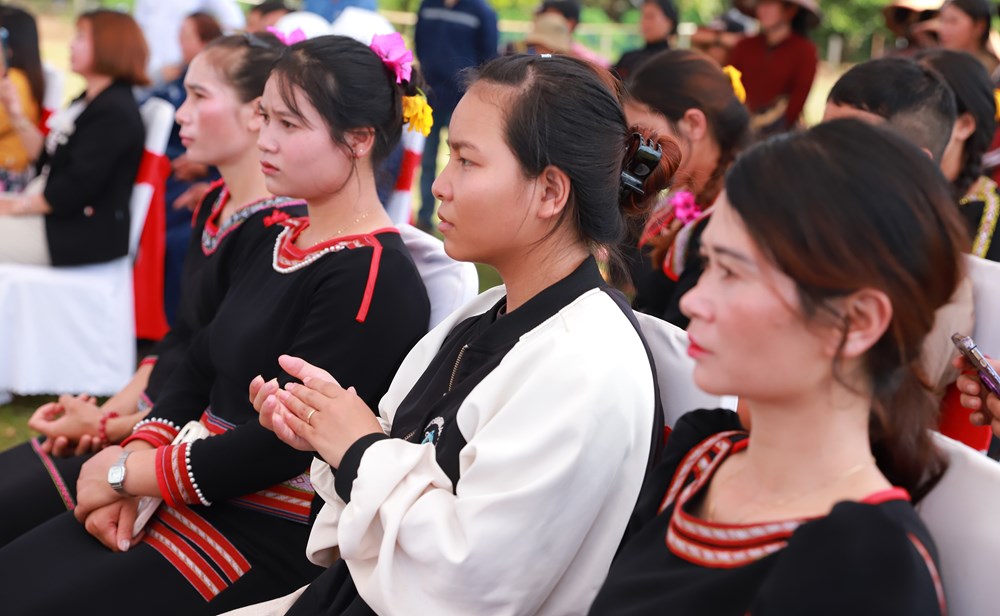 Gia Lai: Điện gió Ia Pech mở cửa đón dân, hướng tới phát triển bền vững - ảnh 2