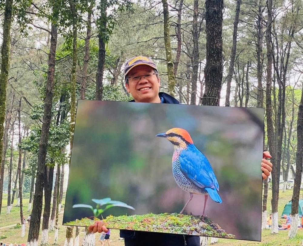 Cùng lữ khách Đỗ Doãn Hoàng đi tìm những “mảng màu rực rỡ biết bay” - ảnh 5