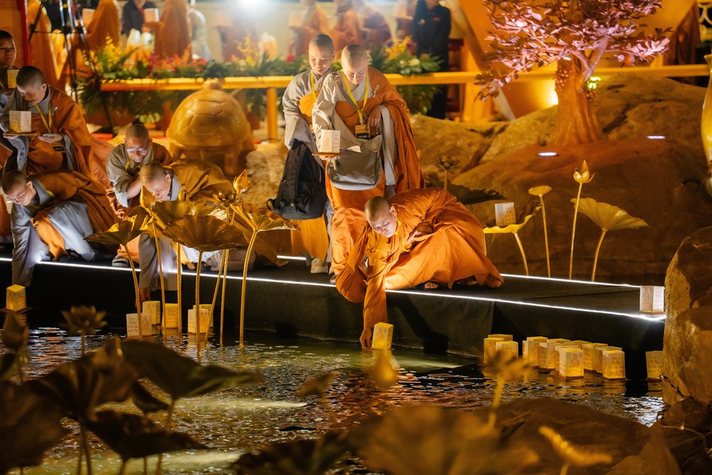 Núi Bà Đen, Tây Ninh tổ chức Lễ an vị Tôn tượng Đức Phật Câu Na Hàm Mâu Ni - ảnh 3