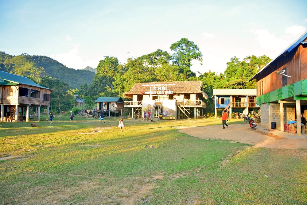 Theo gió lên Khe Sanh, thêm yêu miền biên viễn Tổ quốc - ảnh 7