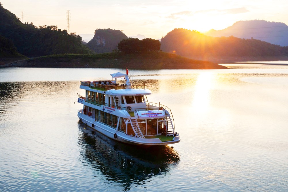 Du lịch Việt Nam với bài toán chuyển đổi mô hình bền vững - ảnh 3