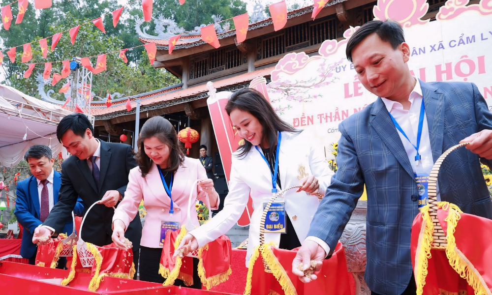 Khai hội đền Thần Nông, gìn giữ tín ngưỡng nông nghiệp truyền thống - ảnh 2