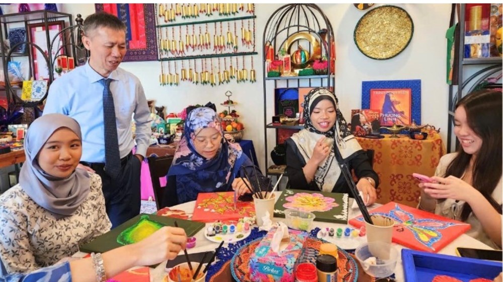 Lan tỏa hương sắc Tết Việt tại Brunei - ảnh 2