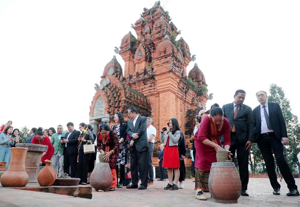 Di sản phải là “nguồn vốn nội dung” cho phát triển - ảnh 1