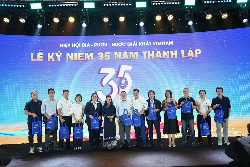 VBA kỷ niệm 35 năm thành lập và nhận Bằng khen của Bộ Công Thương, Bộ Nội vụ - ảnh 8